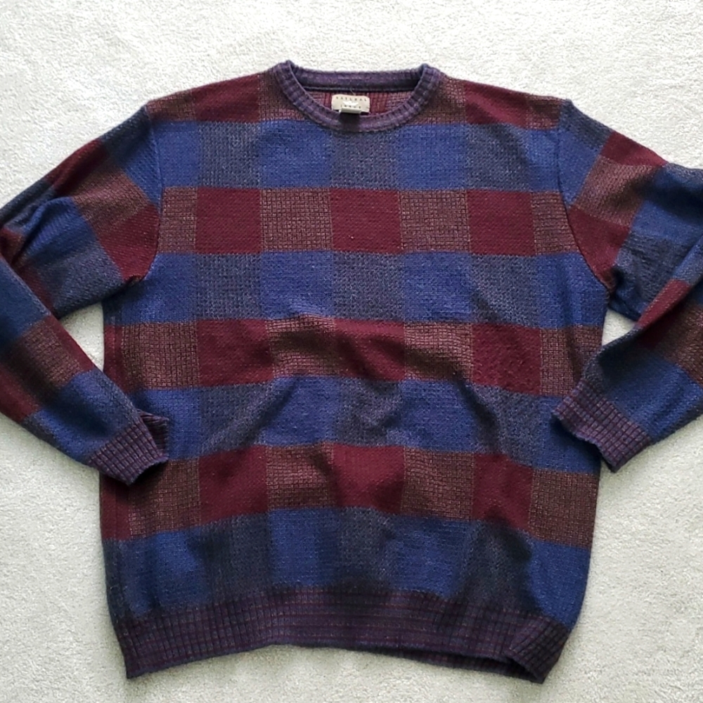 Natural Issues color block crewneck sweater
